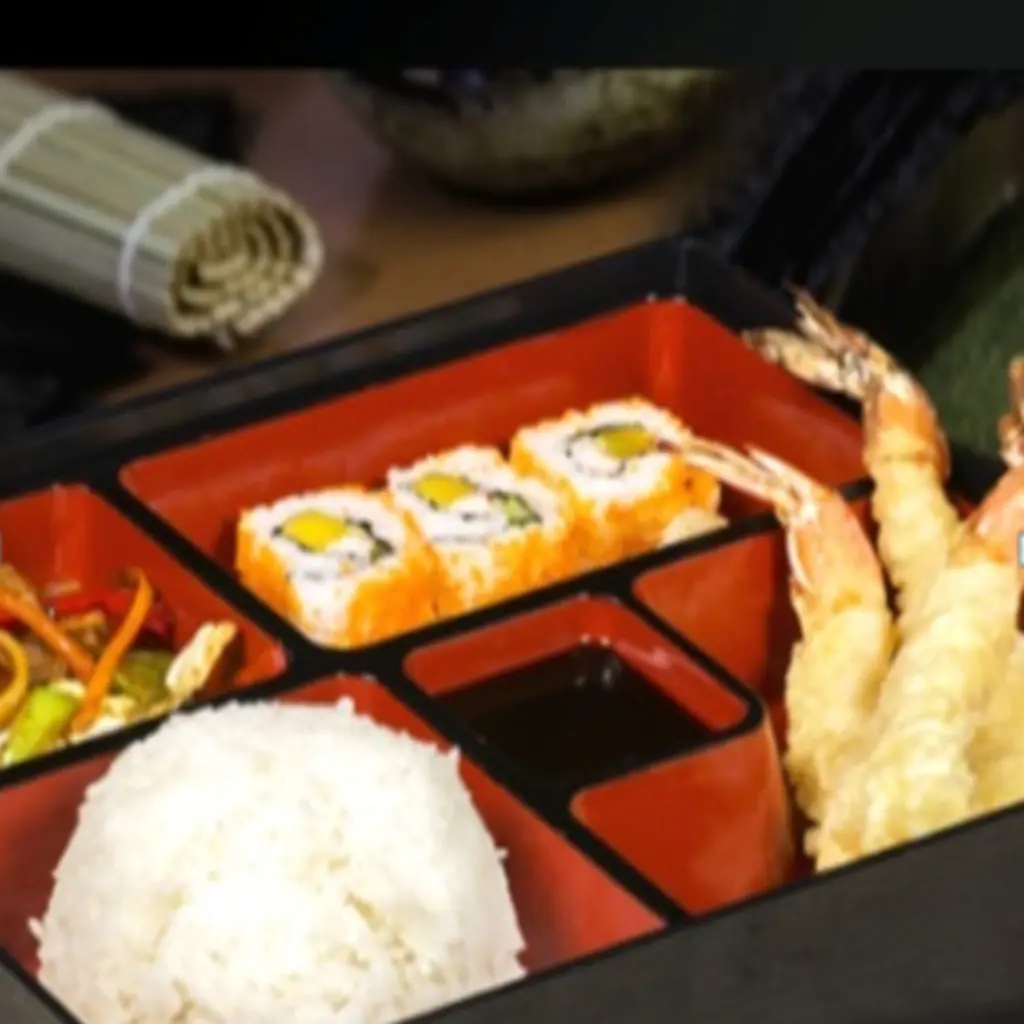 Fried Shrimp with 3 Pieces of Sushi